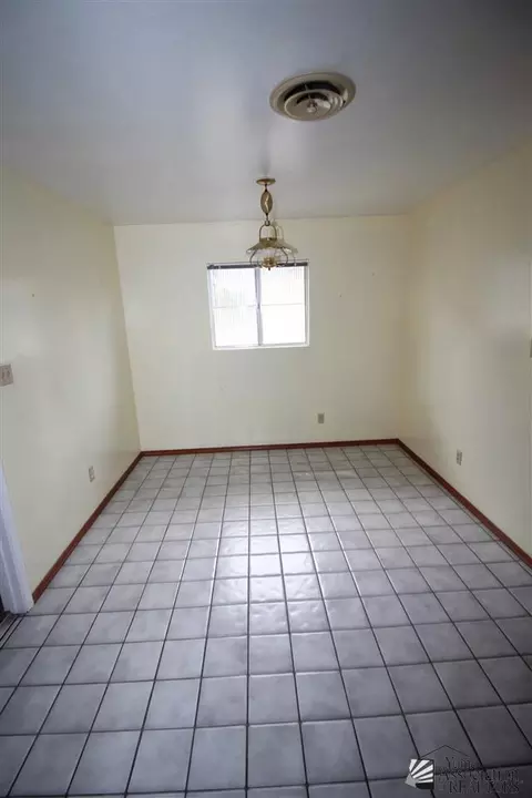223 E 28 St, Yuma, AZ 85364 photo 13