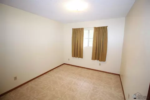 223 E 28 St, Yuma, AZ 85364 photo 9