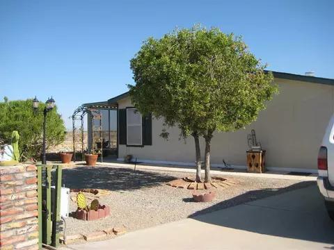 12512 E 45 St #CROSS STREET HER, Yuma, AZ 85367 photo 1