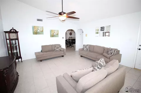 664 E 25 Pl, Yuma, AZ 85365 photo 4
