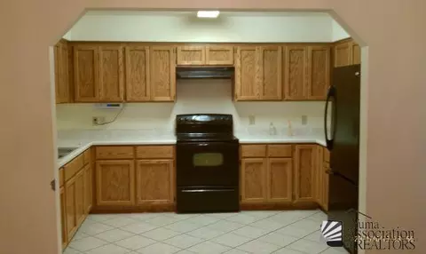 601 E Cactus St, Somerton, AZ 85350 photo 2