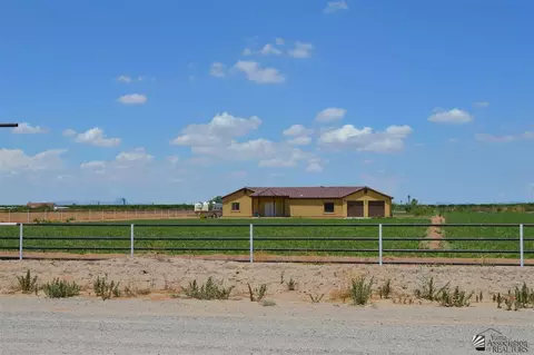 1776 E County 18 St, Yuma, AZ 85365 photo 2