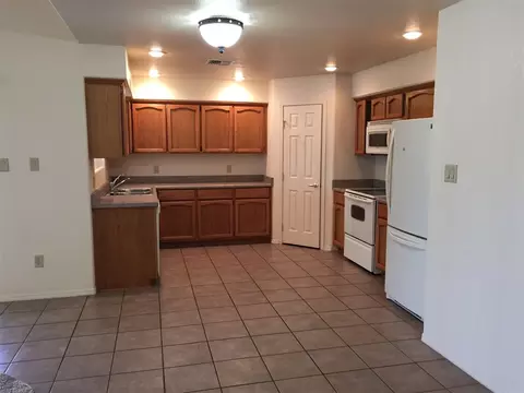 14837 E 49 St, Yuma, AZ 85367 photo 3