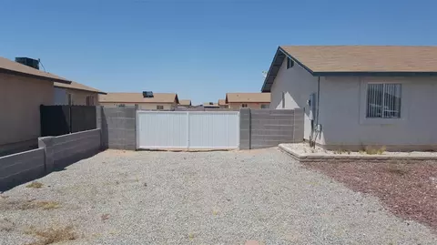 8716 E 39 Pl, Yuma, AZ 85365 photo 2
