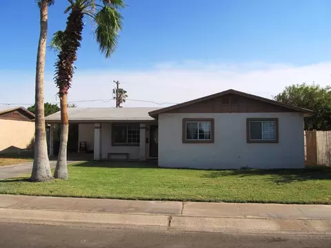 2063 E 25 Pl, Yuma, AZ 85364 photo 1
