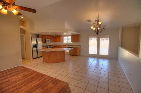 7658 E 25 St, Yuma, AZ 85365 photo 2