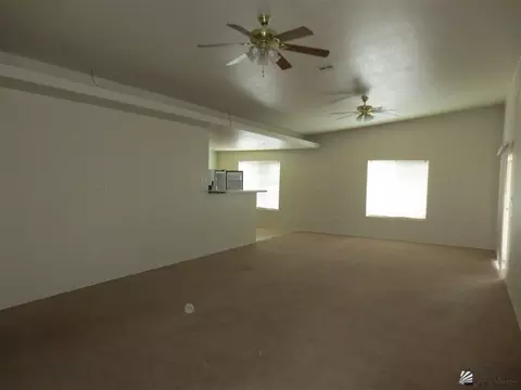 10136 E 37 St, Yuma, AZ 85365 photo 3