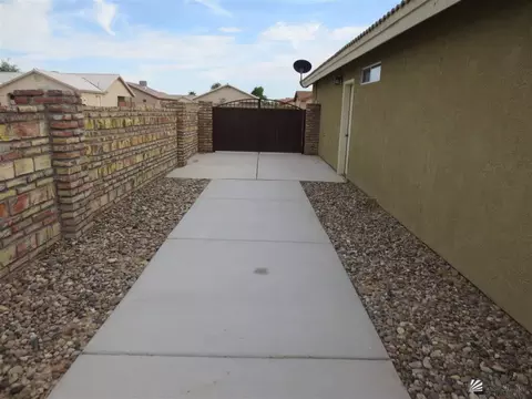 10136 E 37 St, Yuma, AZ 85365 photo 14