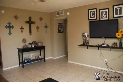 2058 E 25 St, Yuma, AZ 85365 photo 3