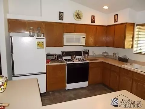 10528 E 37 St, Yuma, AZ 85365 photo 5