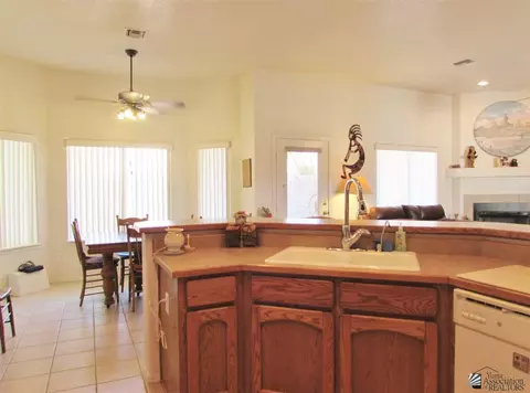 10584 E 37 Pl, Yuma, AZ 85365 photo 9