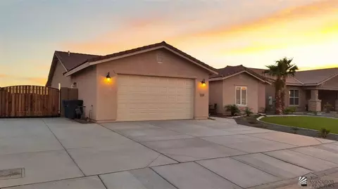 7921 E 38 St, Yuma, AZ 85365 photo 2