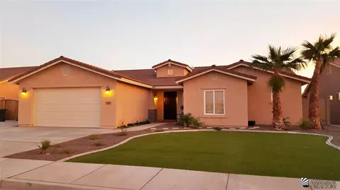 7921 E 38 St, Yuma, AZ 85365 photo 1