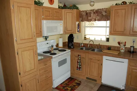 13703 E 51 Ln, Yuma, AZ 85367 photo 8