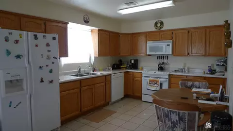 13222 E 55 Dr, Yuma, AZ 85367 photo 3