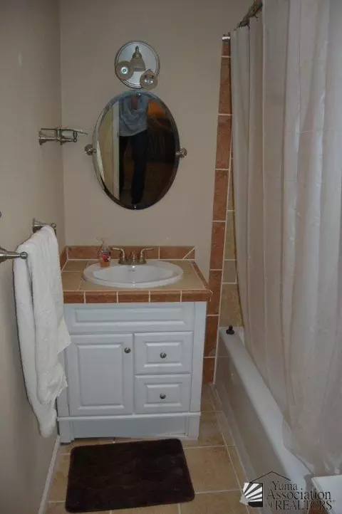1404 E Sunset Ct, Yuma, AZ 85364 photo 13