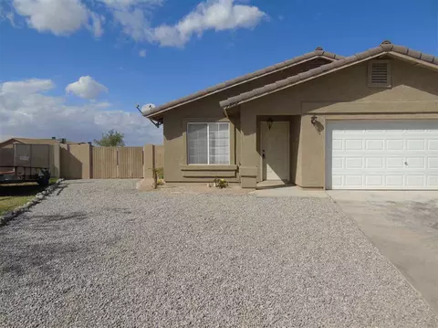 7802 E 40 Pl, Yuma, AZ 85365 photo 2