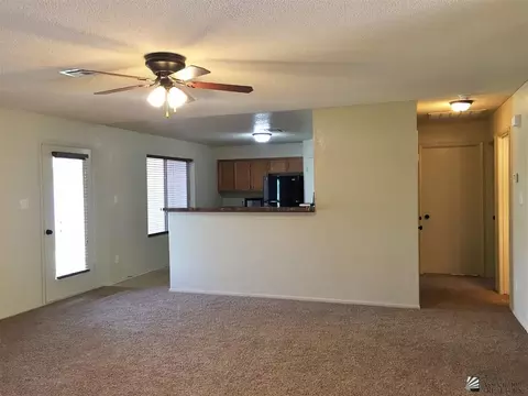 6364 E 44th Pl, Yuma, AZ 85365 photo 3