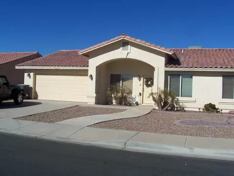 8774 E 25 St, Yuma, AZ 85365 photo 1