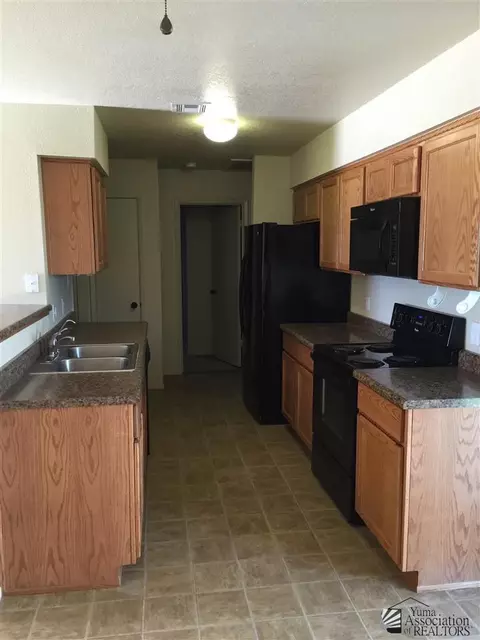 7042 E 36 Pl, Yuma, AZ 85365 photo 3