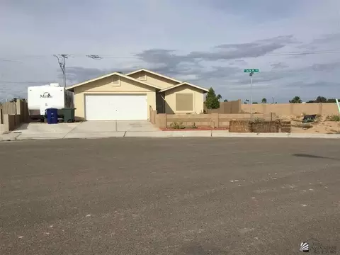 7042 E 36 Pl, Yuma, AZ 85365 photo 1