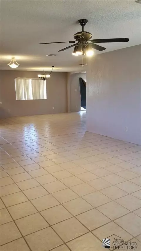 7387 E 25 St, Yuma, AZ 85365 photo 2