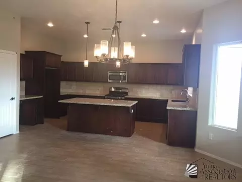 3665 W 36 Pl, Yuma, AZ 85365 photo 3