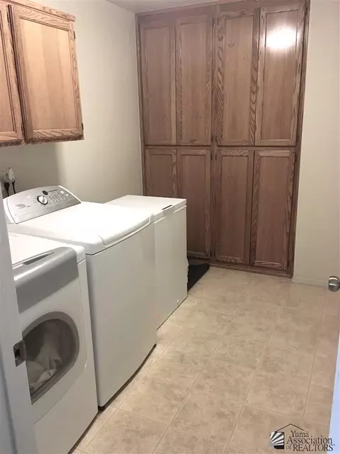 6323 E 44th Pl, Yuma, AZ 85365 photo 8