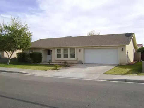 6323 E 44th Pl, Yuma, AZ 85365 photo 1