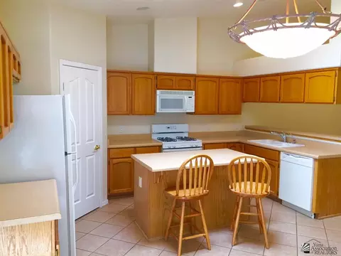 10669 E 35 St, Yuma, AZ 85365 photo 2
