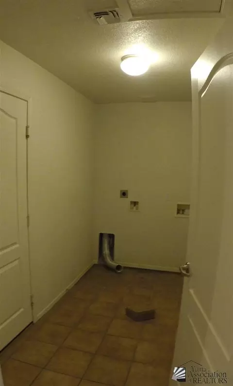 8053 E 27 St, Yuma, AZ 85365 photo 5