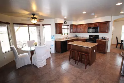 6162 E 47 St, Yuma, AZ 85365 photo 4