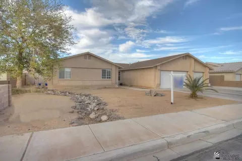 6354 E 41 Ln, Yuma, AZ 85365 photo 1