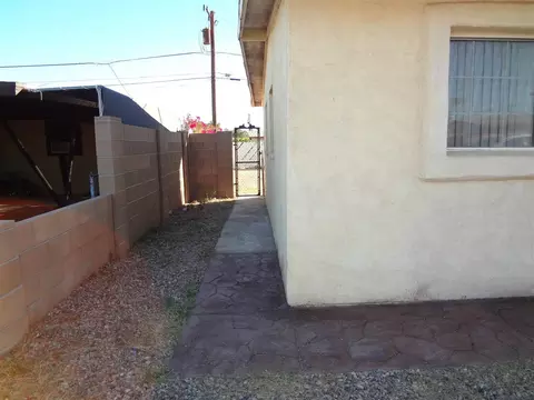 915 E 24 Pl, Yuma, AZ 85365 photo 11