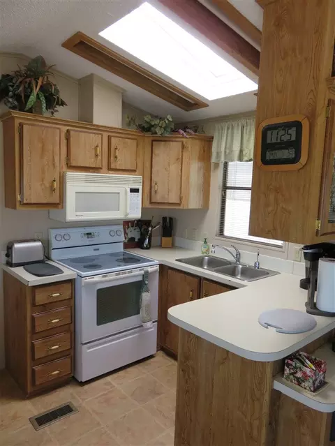 13469 E 55 Dr, Yuma, AZ 85367 photo 4