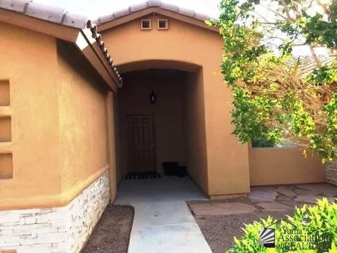 10455 S Orion Ave, Yuma, AZ 85367 photo 2