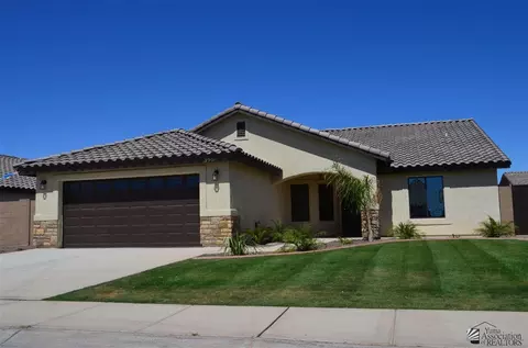 390 E 13 Pl, Somerton, AZ 85350 photo 2