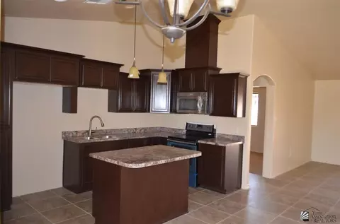 390 E 13 Pl, Somerton, AZ 85350 photo 5