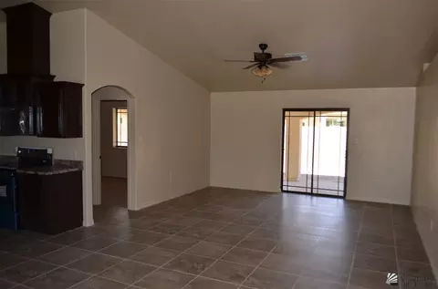 390 E 13 Pl, Somerton, AZ 85350 photo 4