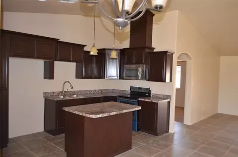 390 E 13 Pl, Somerton, AZ 85350 photo 5