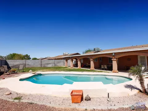 7371 E 24 Pl, Yuma, AZ 85365 photo 2
