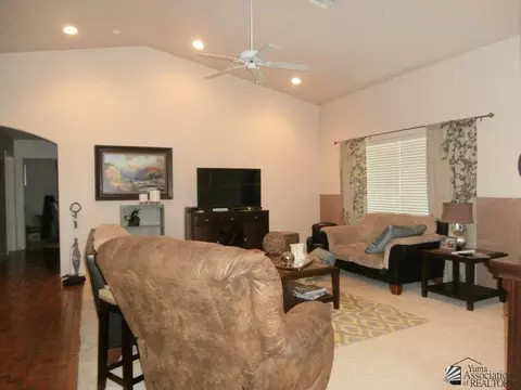 7751 E 26 St, Yuma, AZ 85365 photo 2
