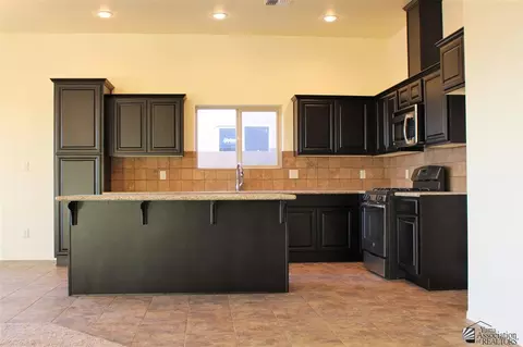 7863 E 37 Pl, Yuma, AZ 85365 photo 3