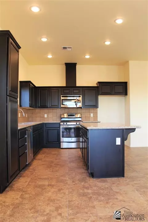 7863 E 37 Pl, Yuma, AZ 85365 photo 5
