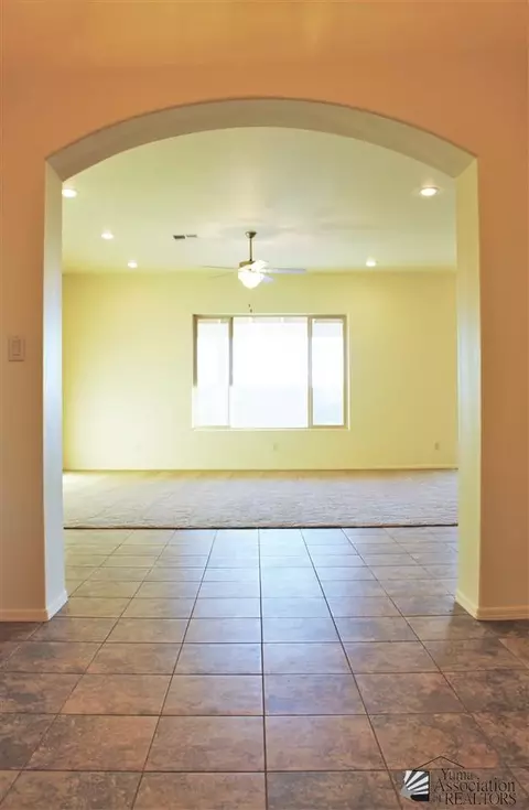 7863 E 37 Pl, Yuma, AZ 85365 photo 2