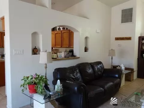 10522 E 35 Pl, Yuma, AZ 85365 photo 2