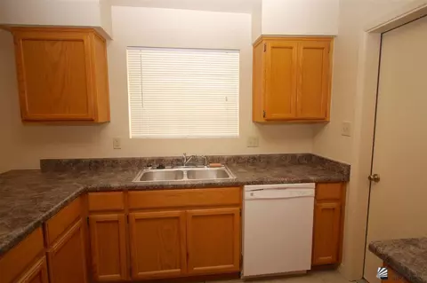 2173 S 46 Dr, Yuma, AZ 85364 photo 6