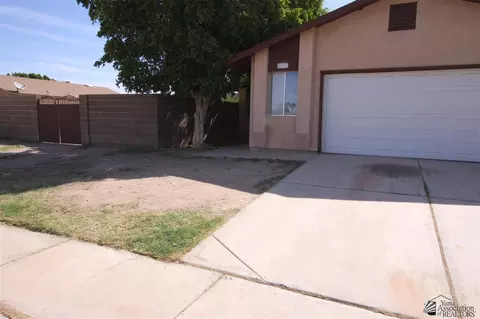 2173 S 46 Dr, Yuma, AZ 85364 photo 2