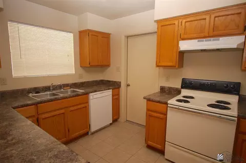 2173 S 46 Dr, Yuma, AZ 85364 photo 5