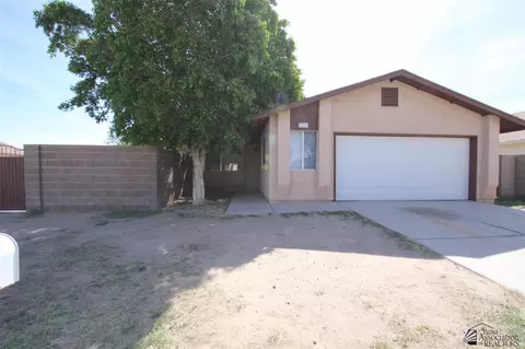 2173 S 46 Dr, Yuma, AZ 85364 photo 1
